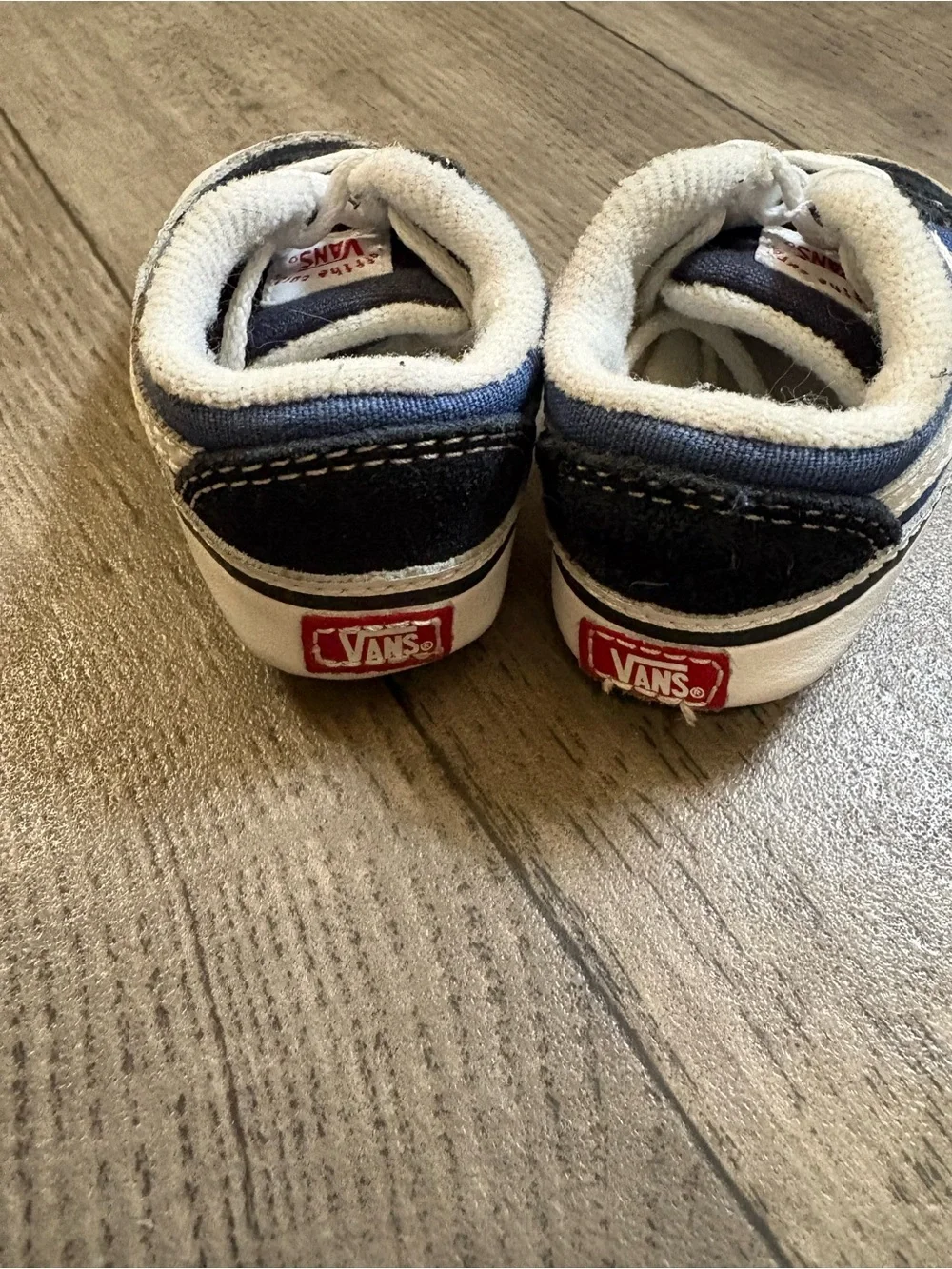 Vans Old Skool Infant Navy and White Lace-Up Sneakers